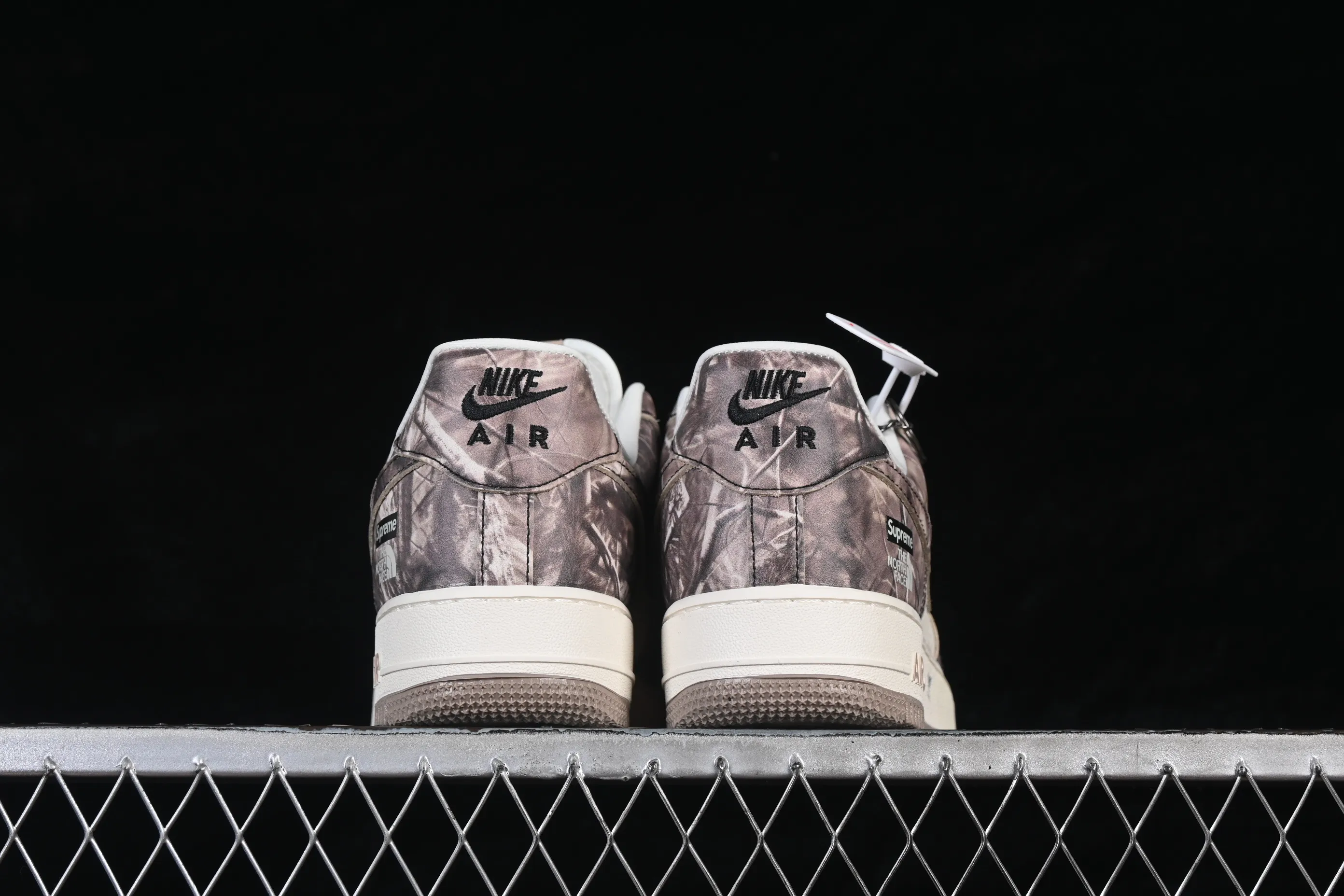 All categories Nk Air Force 1 Air Force series Nk Air Force 1 Low Air Force low-top Nike Air Force 1'07 Low Three-party joint deadwood Xunqiu Air Force 1 low-top casual sneakers DF0188-125